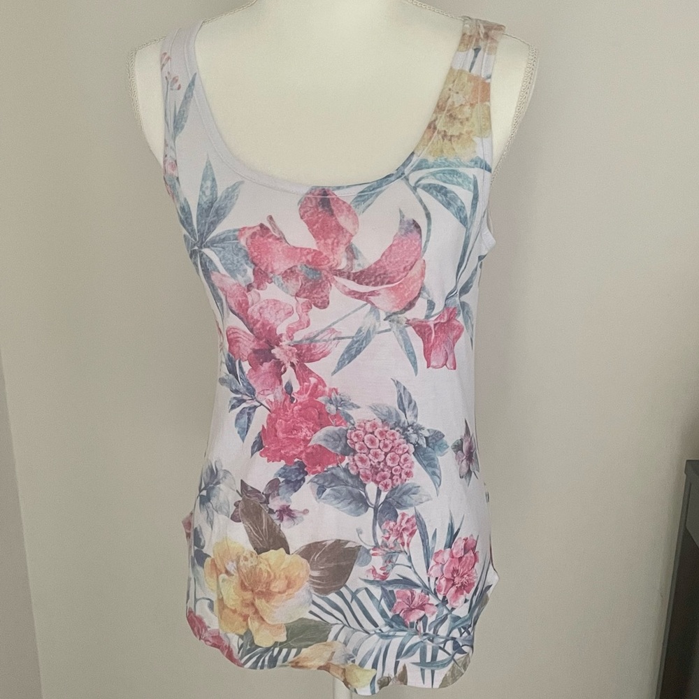 Barcode Clothing USA Printed Tank Top Size S